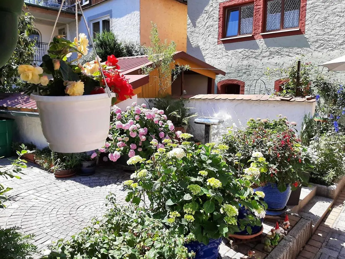Hollfeld Ferienhaeuschen Rosi Brehm 아파트